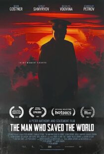 دانلود فیلم The Man Who Saved the World 2014369131-1164958546