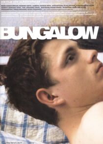 دانلود فیلم Bungalow 2002392404-1891177124